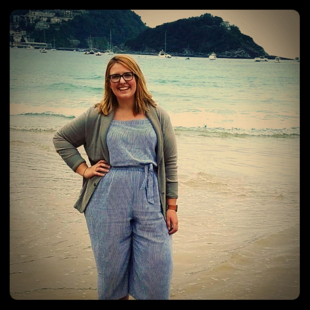 Meet your Posher, Alivia